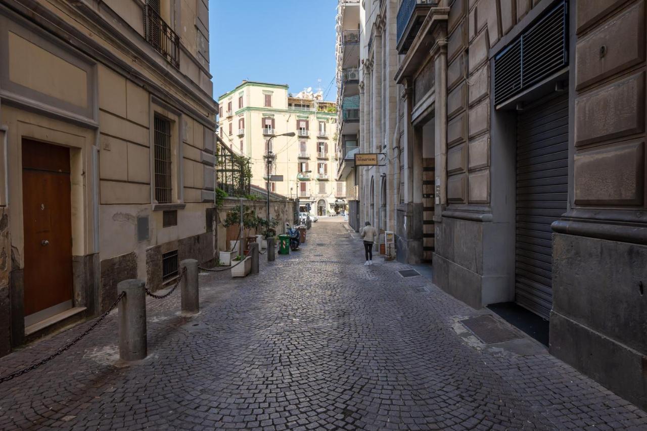 Apartamento Dimora Dei Martiri Nápoles Exterior foto